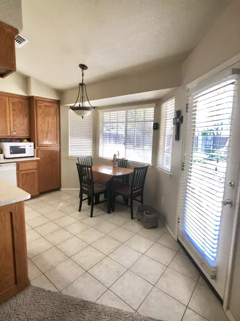 2038 Wicklow St, Redding, CA 96001 photo 21