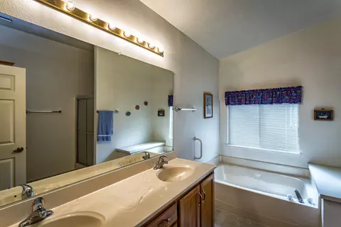 1192 Golden Gate Trl, Redding, CA 96003 photo 16