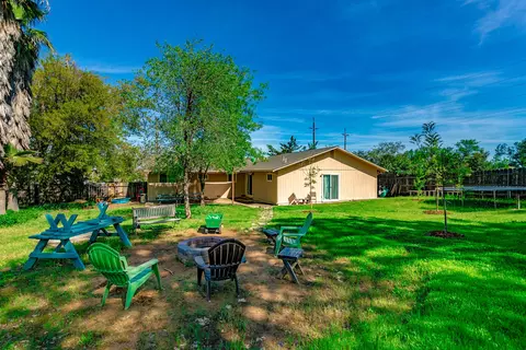 3540 Court St, Redding, CA 96002 photo 18