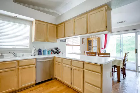 1467 Grouse Dr, Redding, CA 96003 photo 8
