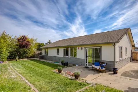 1467 Grouse Dr, Redding, CA 96003 photo 4