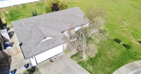 1467 Grouse Dr, Redding, CA 96003 photo 2