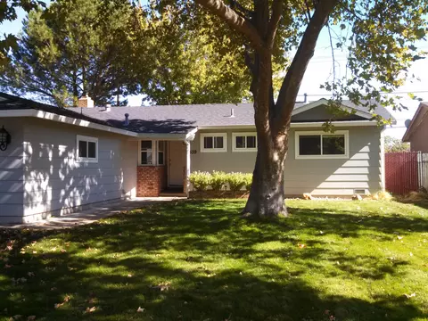 6539 El Camino Dr, Redding, CA 96001 photo 1