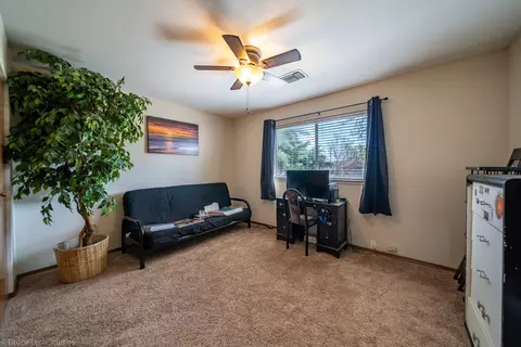 410 Rosewood Dr, Redding, CA 96003 photo 13