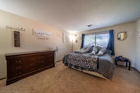 410 Rosewood Dr, Redding, CA 96003 photo 10