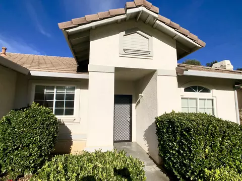 1472 Augustine Way, Redding, CA 96002 photo 2
