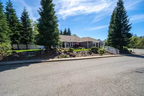 19259 Lexington Ln, Redding, CA 96003 photo 12