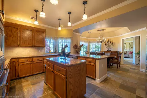 19259 Lexington Ln, Redding, CA 96003 photo 31