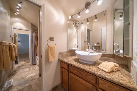 19259 Lexington Ln, Redding, CA 96003 photo 61