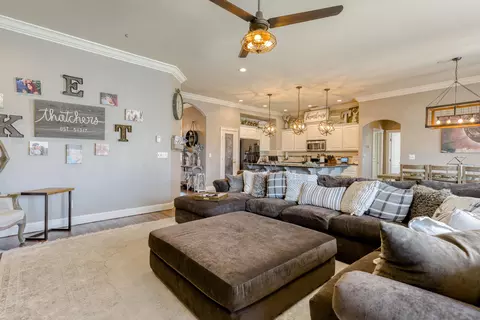 2490 Voltaire Way, Redding, CA 96003 photo 19