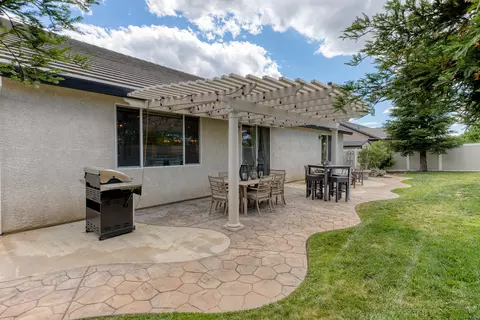 2490 Voltaire Way, Redding, CA 96003 photo 45