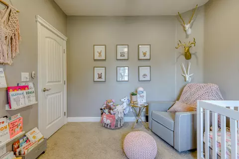 2490 Voltaire Way, Redding, CA 96003 photo 6