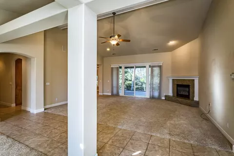3816 Sea Lavender Ct, Redding, CA 96001 photo 3