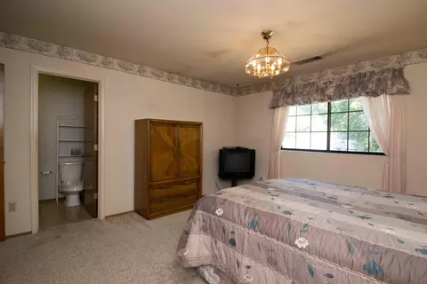 2530 Webb Ct, Redding, CA 96002 photo 10