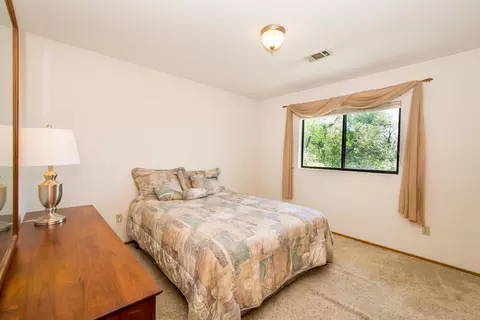 2530 Webb Ct, Redding, CA 96002 photo 13