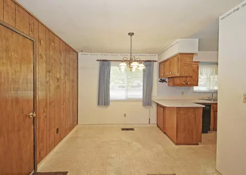 8879 Redbank, Redding, CA 96001 photo 6