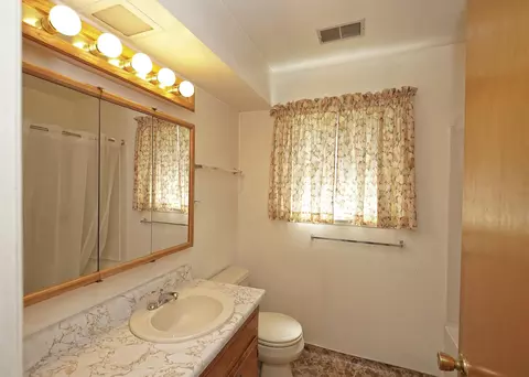 8879 Redbank, Redding, CA 96001 photo 11
