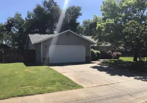 3457 Bridger Dr, Redding, CA 96002 photo 1