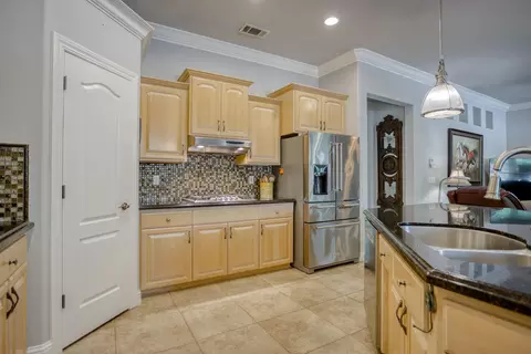 4645 Clark River Dr, Redding, CA 96002 photo 5