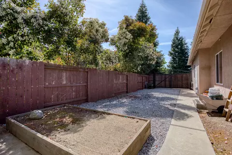 4645 Clark River Dr, Redding, CA 96002 photo 35
