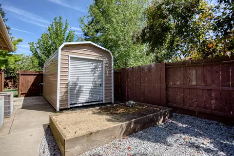 4645 Clark River Dr, Redding, CA 96002 photo 34