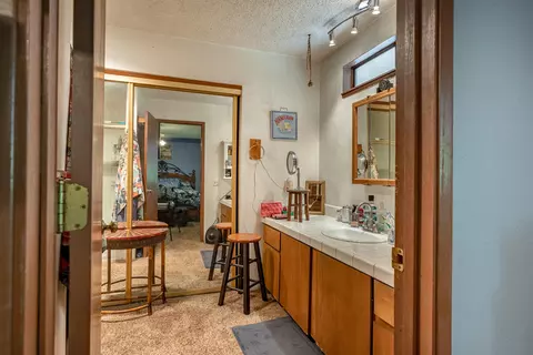 13749 Oakmont Trl, Redding, CA 96003 photo 9