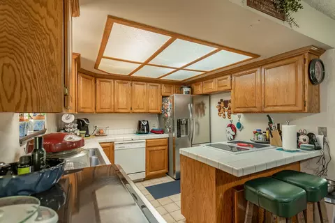 13749 Oakmont Trl, Redding, CA 96003 photo 6