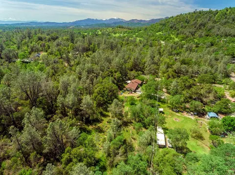 13749 Oakmont Trl, Redding, CA 96003 photo 13