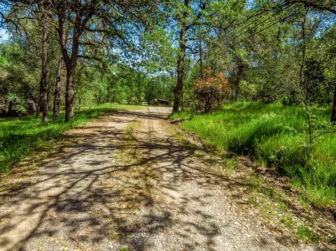 13749 Oakmont Trl, Redding, CA 96003 photo 18