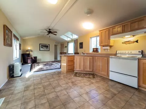 14836 Valley Vista Ct, Redding, CA 96003 photo 5