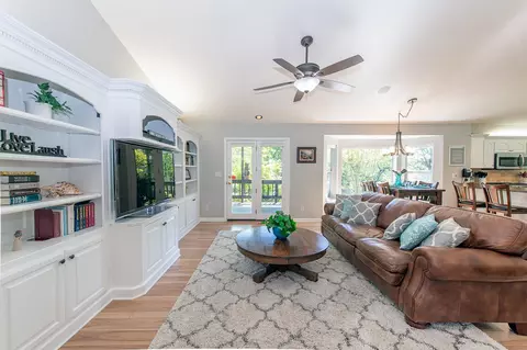 3823 Andes Dr, Redding, CA 96001 photo 3