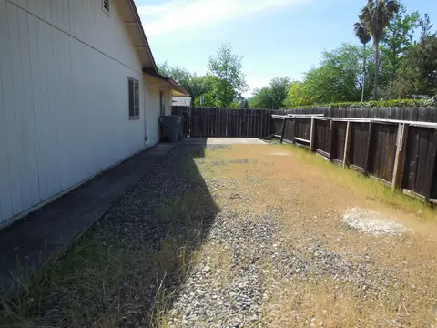 3507 Dune St, Redding, CA 96002 photo 19
