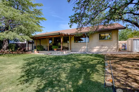 383 Rosewood Dr, Redding, CA 96003 photo 26