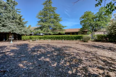 383 Rosewood Dr, Redding, CA 96003 photo 48