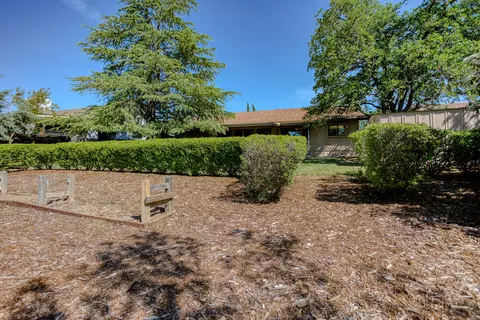 383 Rosewood Dr, Redding, CA 96003 photo 49