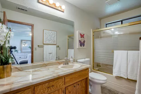 383 Rosewood Dr, Redding, CA 96003 photo 20