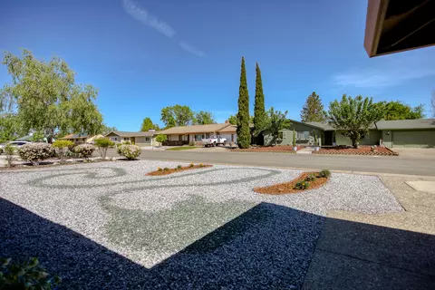 383 Rosewood Dr, Redding, CA 96003 photo 50