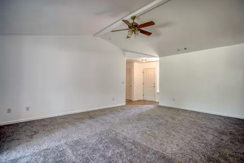 5437 Mill Pond Ln, Redding, CA 96001 photo 7