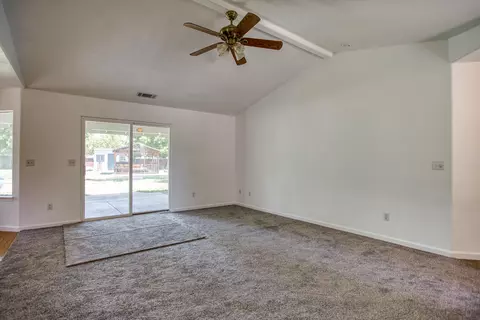 5437 Mill Pond Ln, Redding, CA 96001 photo 6