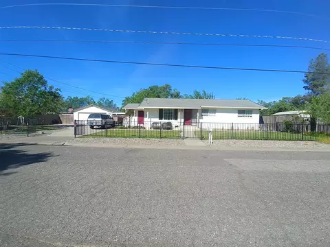 1246 Deodar Way, Redding, CA 96003 photo 3
