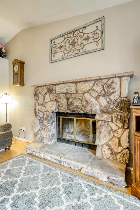 3038 Lake Redding Dr, Redding, CA 96003 photo 8