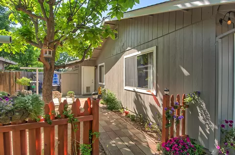 370 Christina Dr, Red Bluff, CA 96080 photo 4