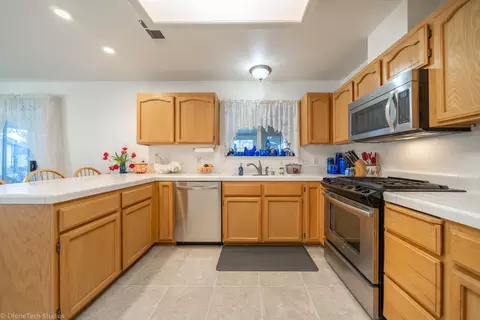 470 Dominica, Redding, CA 96003 photo 18