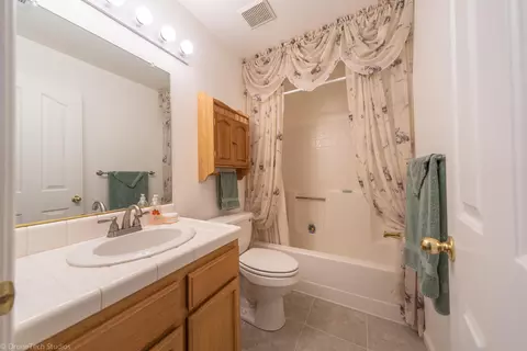 470 Dominica, Redding, CA 96003 photo 28