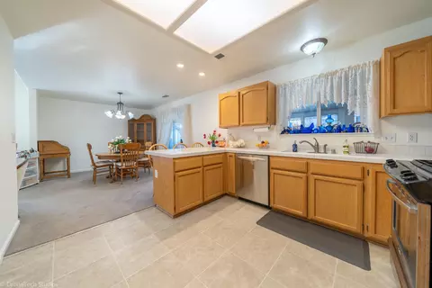 470 Dominica, Redding, CA 96003 photo 19