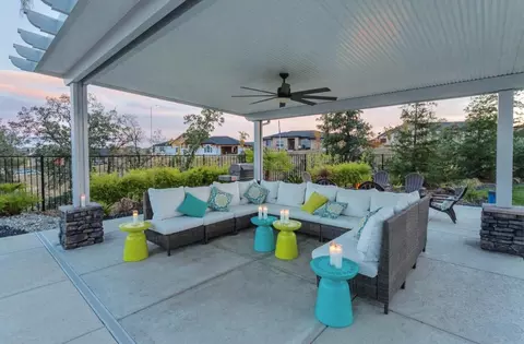 376 Stinson Loop, Redding, CA 96003 photo 6