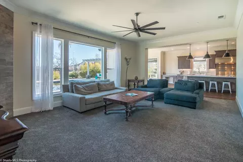 376 Stinson Loop, Redding, CA 96003 photo 14