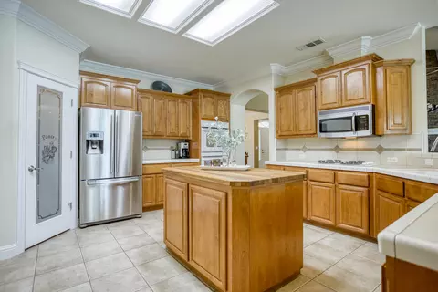 2176 Harvard Way, Redding, CA 96003 photo 8