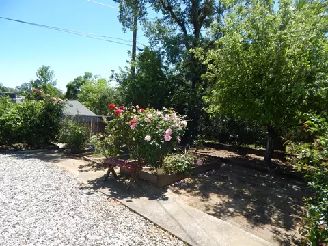 1717 Regent Ave, Redding, CA 96001 photo 50