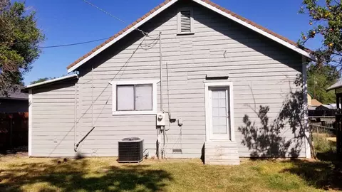 1333 1st St, Red Bluff, CA 96080 photo 4